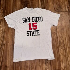 RARE Kawhi Leonard San Diego State jersey retirement t-shirt